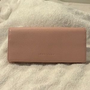 Lite pink Longchamp wallet